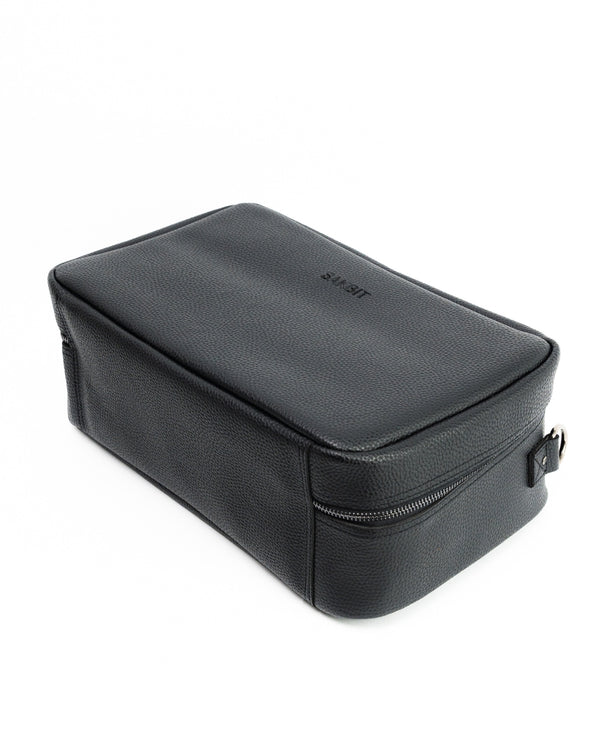 MAGAYON STRUCTURED BAG IN BLACK