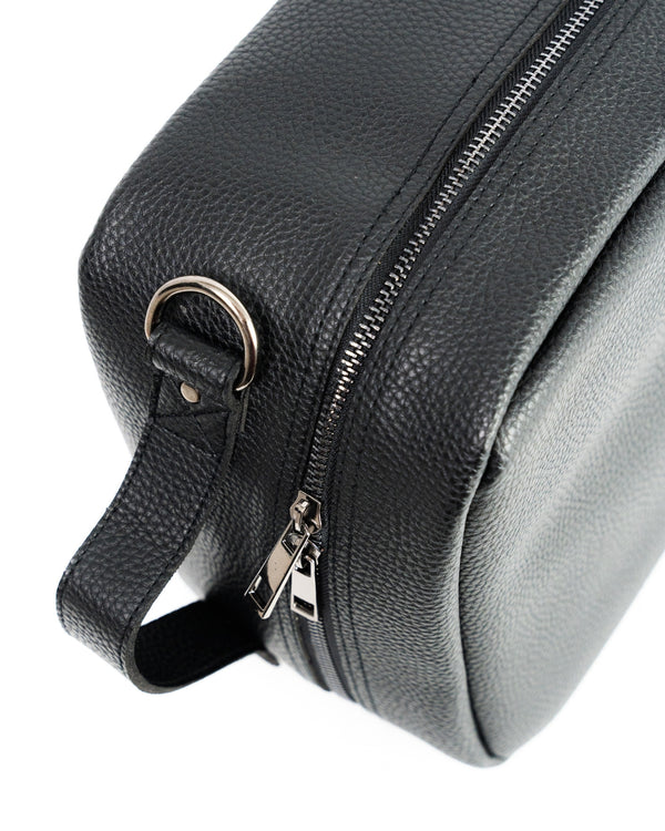 MAGAYON STRUCTURED BAG IN BLACK