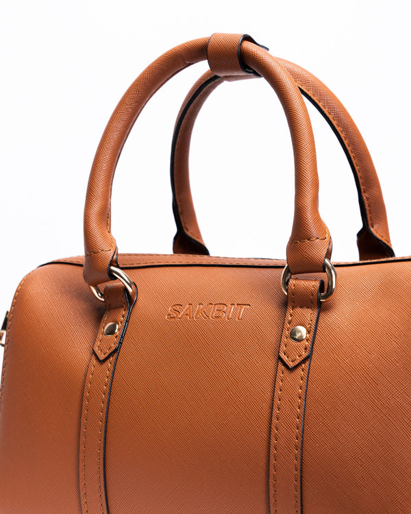AYWANAN BOSTON BAG IN COGNAC BROWN