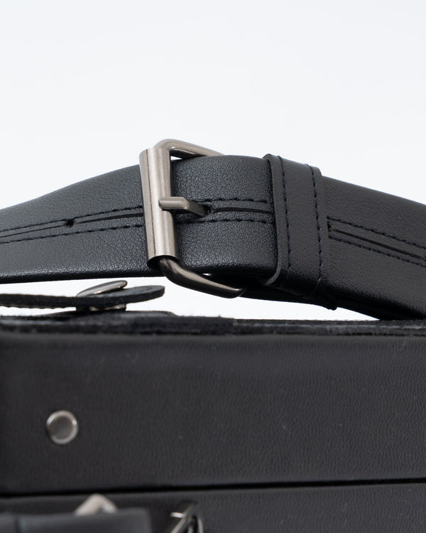 MAYSA SLING BAG IN BLACK